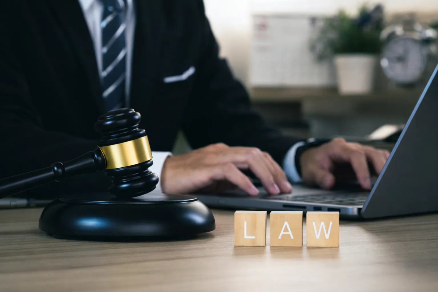 직장내괴롭힘손해배상 사내따돌림 손해배상 형사처벌 고소장 징계